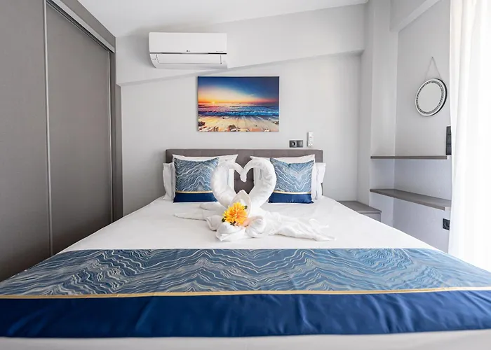 Rafaela Suites